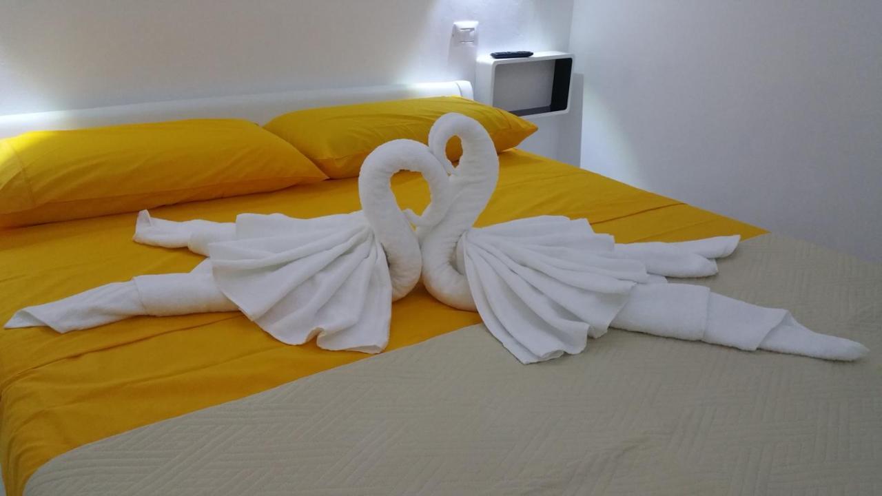 アックアッペーザ A Due Passi Dal Mare Bed & Breakfast エクステリア 写真