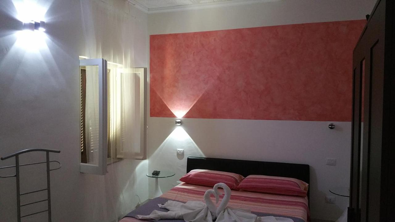 アックアッペーザ A Due Passi Dal Mare Bed & Breakfast エクステリア 写真