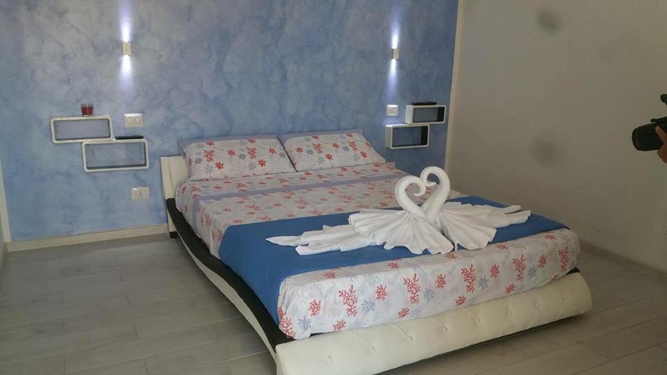 アックアッペーザ A Due Passi Dal Mare Bed & Breakfast エクステリア 写真